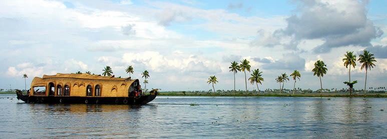 Alleppey Thekkady Munnar Trip by travel agent in munnar